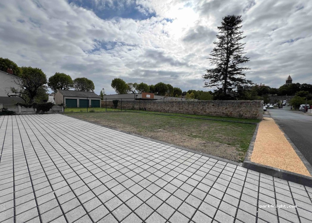 (43100) Brioude - Rue des Prébandes — foto 2