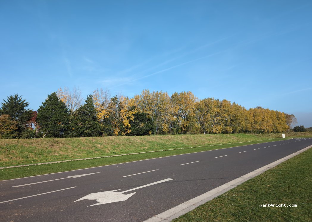 (W23K5D0) St. Catherine's Park - — foto