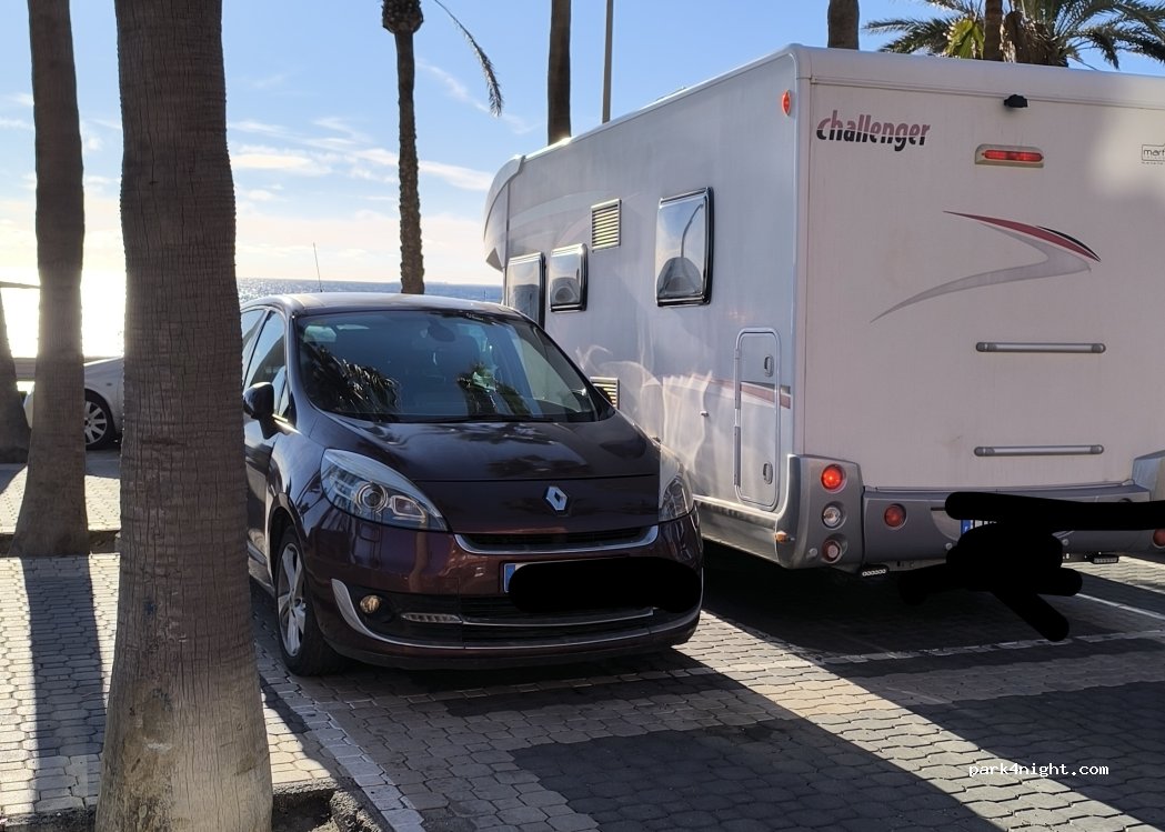 (04007) Almeria - Paseo Marítimo Carmen de Burgos — foto 2