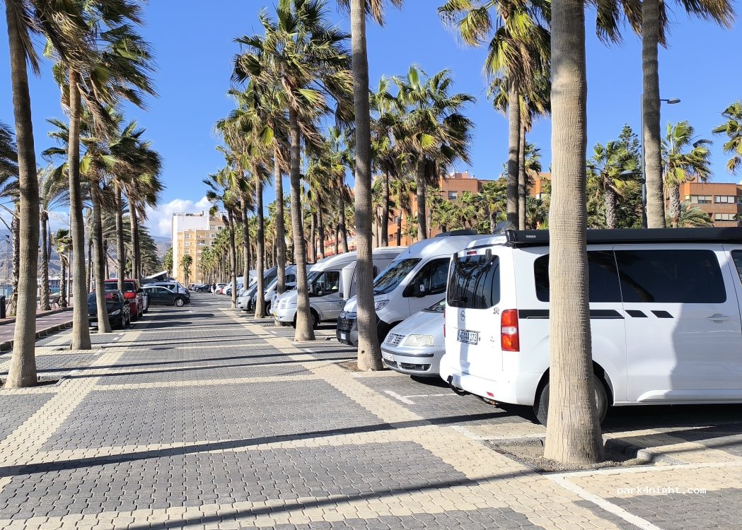 (04007) Almeria - Paseo Marítimo Carmen de Burgos — foto 3