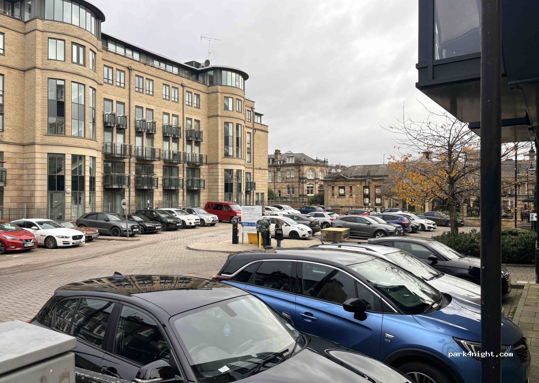 (HG1 2QY) Harrogate - Montpellier Gardens — foto