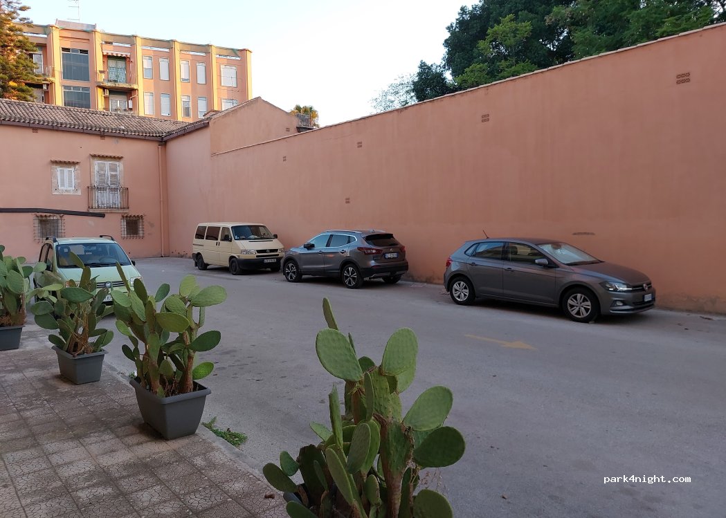 (96100) Syracuse - Unnamed Road — foto