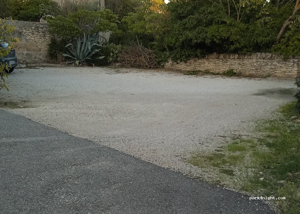 (84220) Gordes - Chemin de Fontcaudette — foto