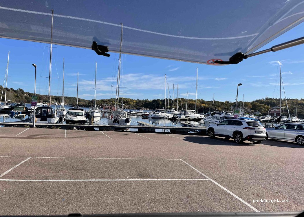 (45178) Fiskebäckskil - Kyrkekajen — foto 2