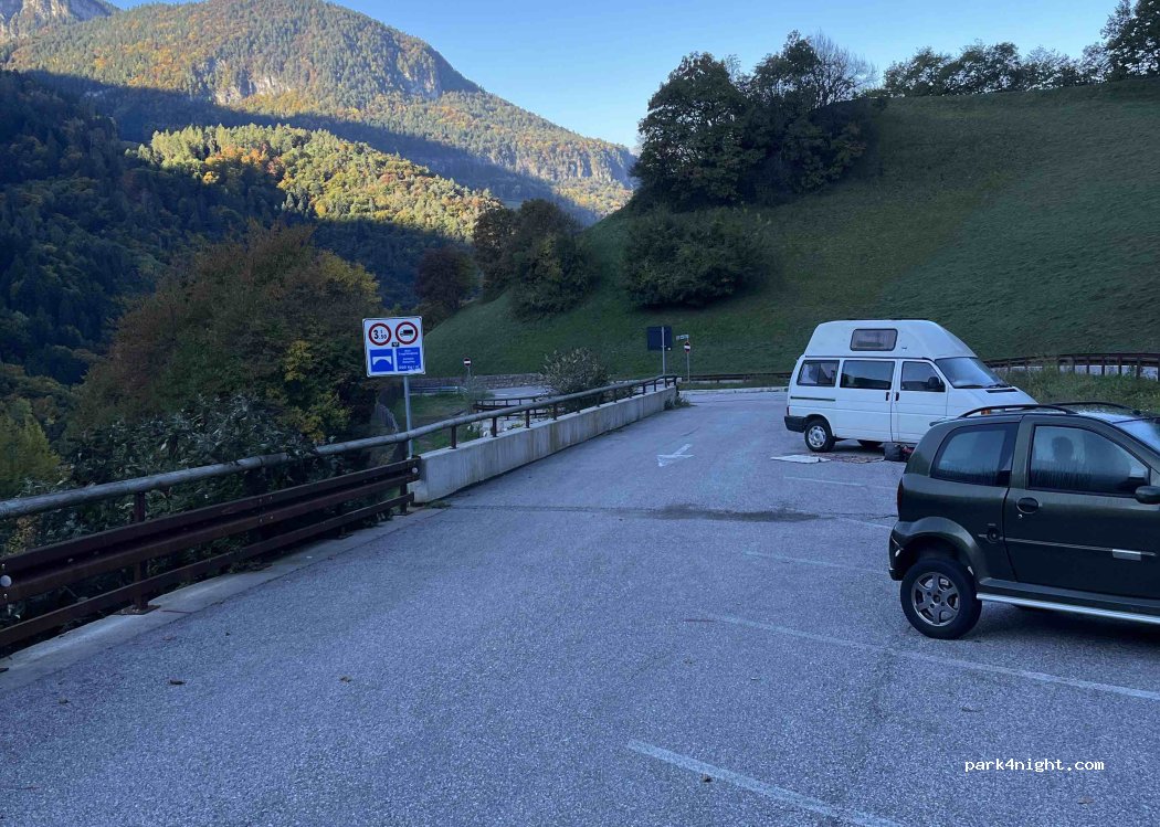 (39040) Montan - Montagna - Mühlner Straße - Via Molini — foto