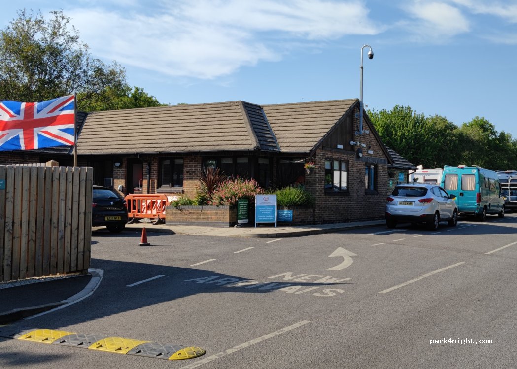 Brighton Caravan and Motorhome Club Campsite — foto 4