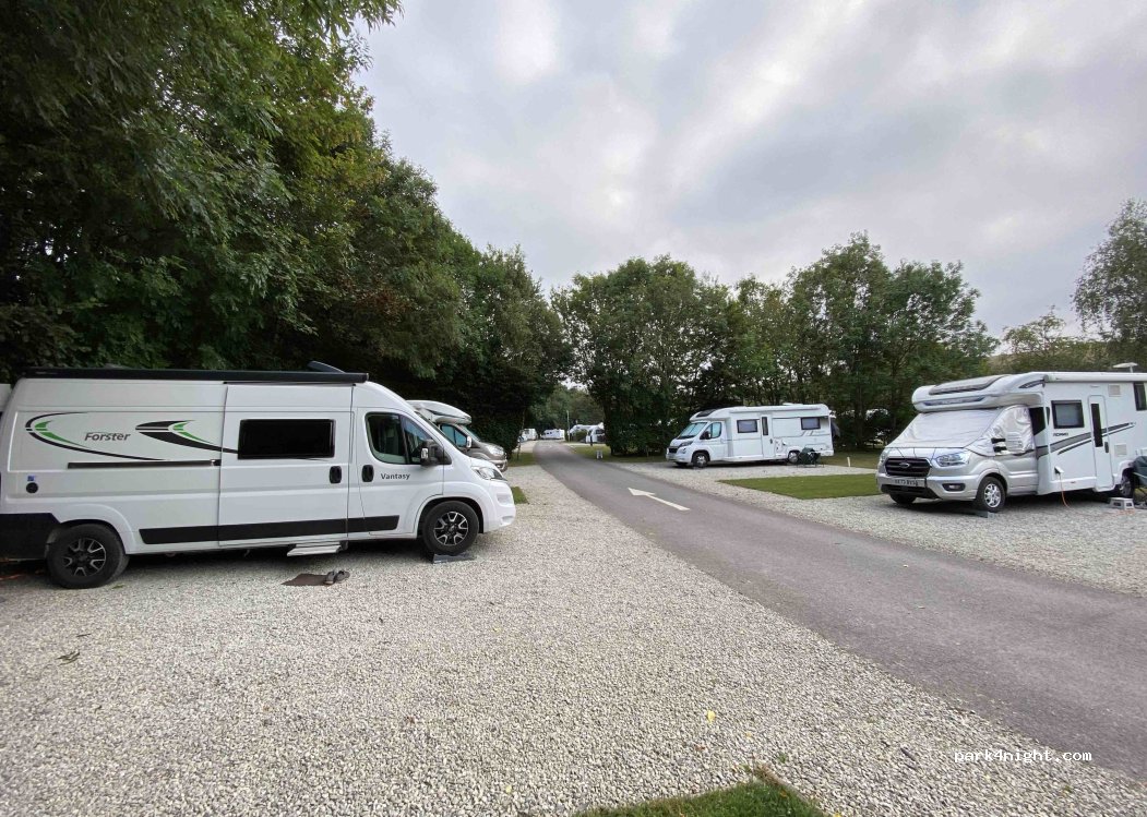 Brighton Caravan and Motorhome Club Campsite — foto 5