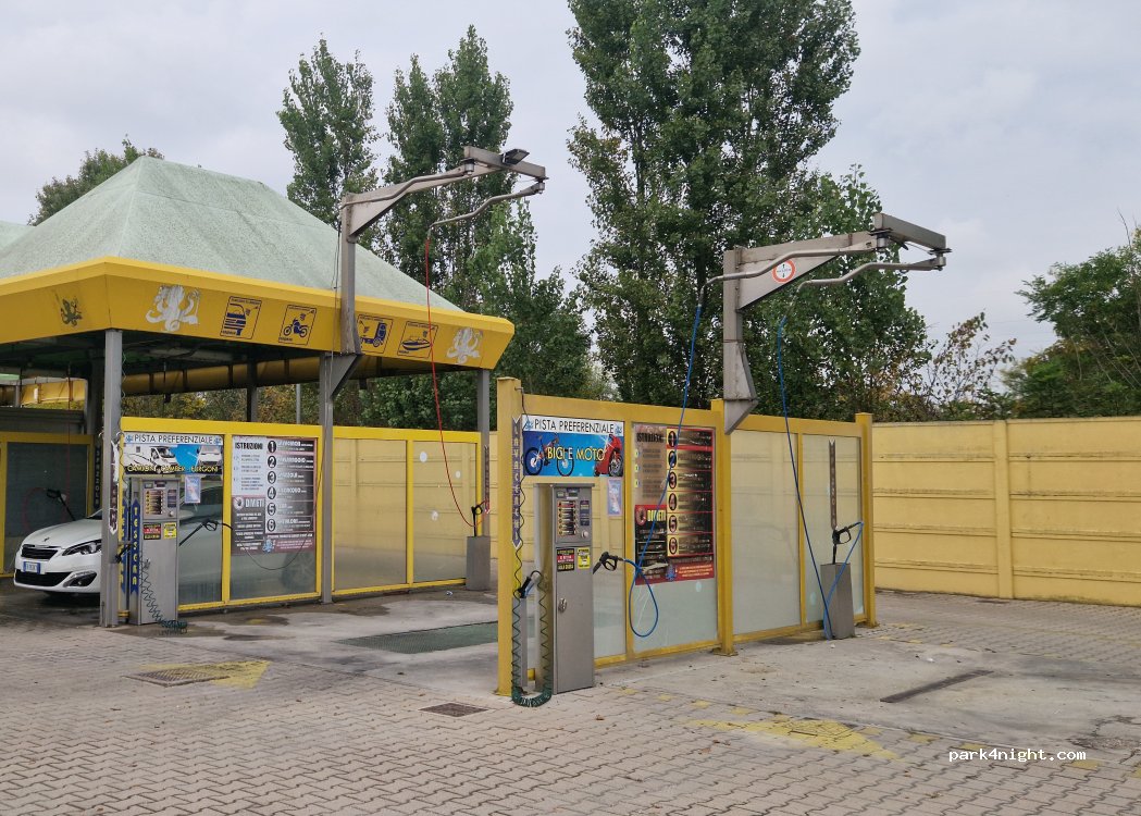 (44029) Comacchio - Via Marina — foto