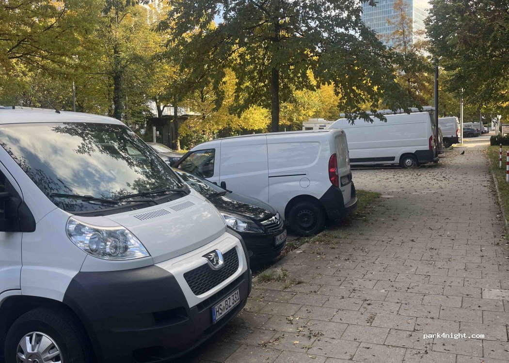 (80992) Munich - Messerschmittstraße — foto