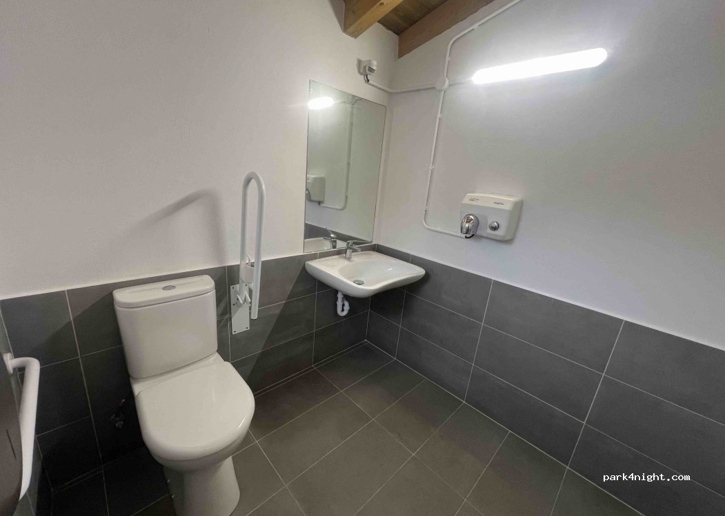 (AD500) Andorra la Vella - Cami riu Valira — foto 5