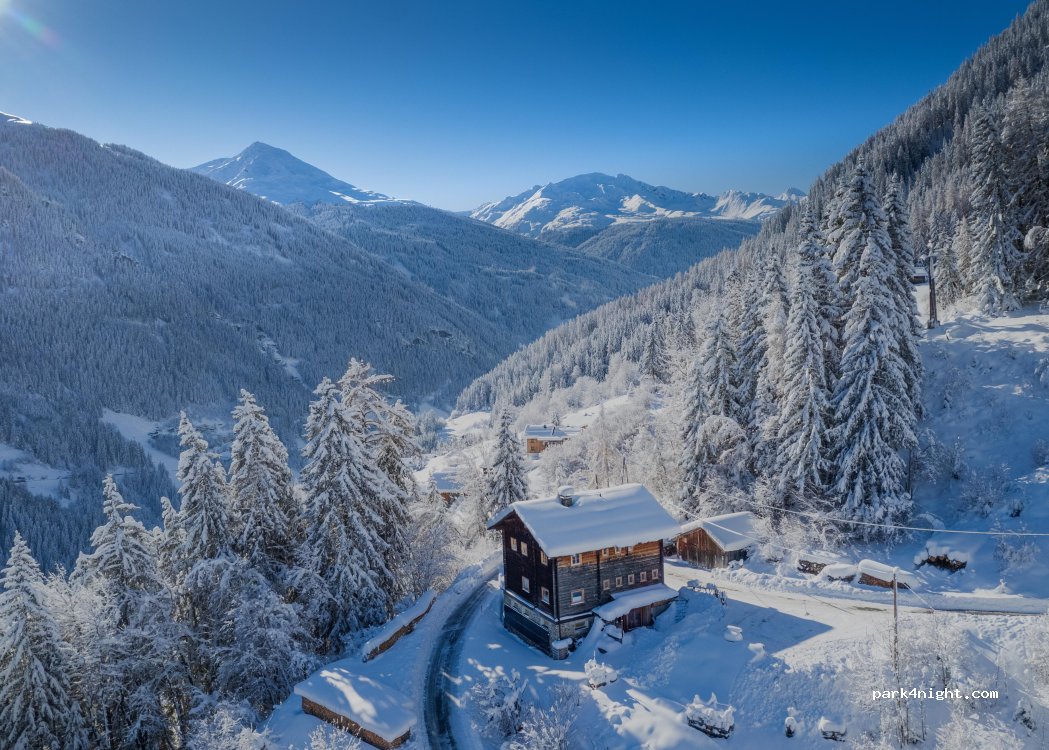 Homebase Tirol Mountain Logde or Hostel — foto 4