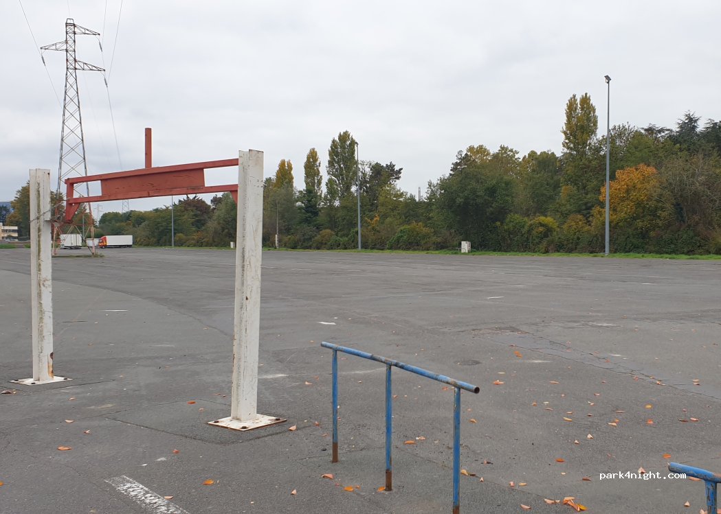 (71300) Montceau-les-Mines - Avenue André Malraux — foto 2