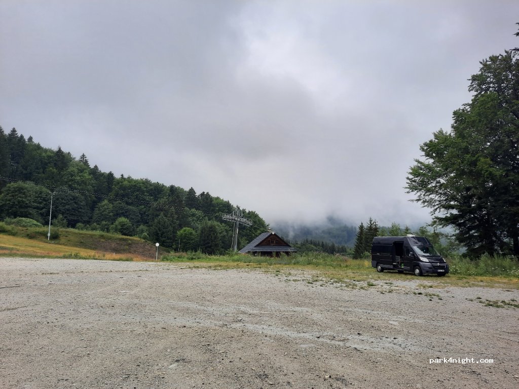 (974 04) Banská Bystrica - Unnamed Road — foto 2