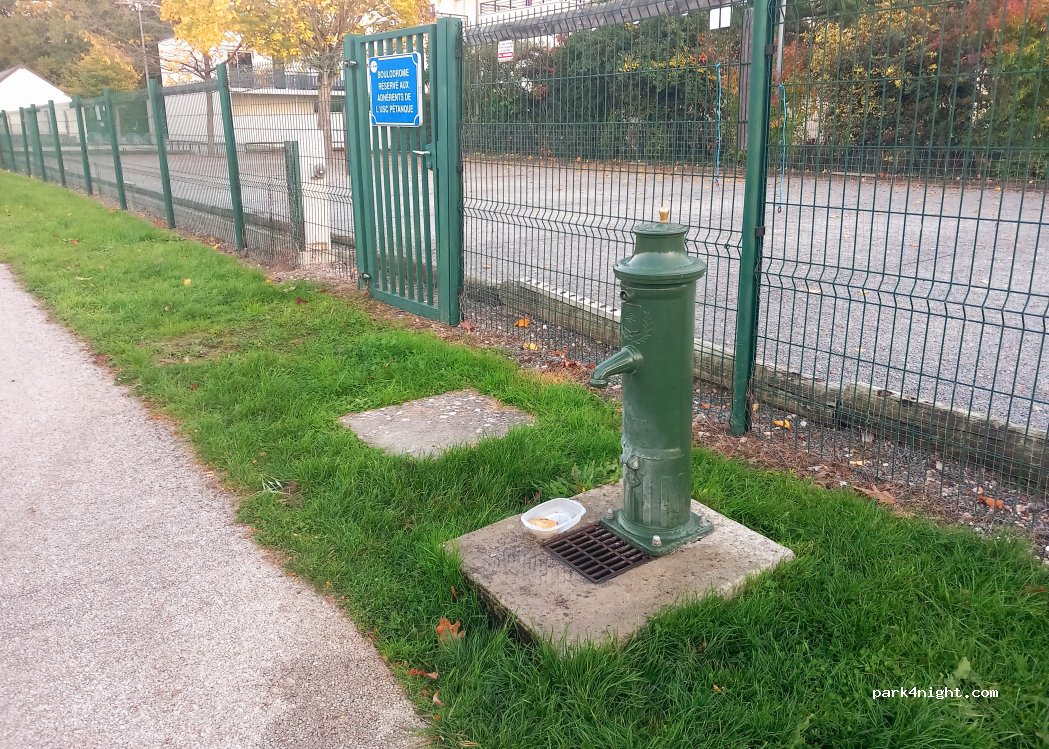 (37170) Chambray-lès-Tours - Allée des Tilleuls — foto 3