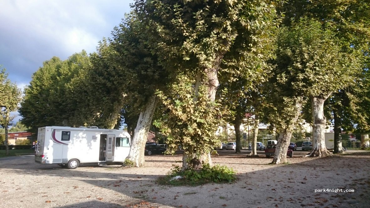 (33480) Castelnau-de-Médoc - Avenue Norbert Gerbaud — foto 2