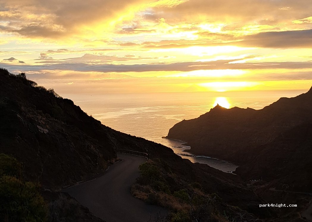 (38820) Hermigua - Unnamed Road — foto