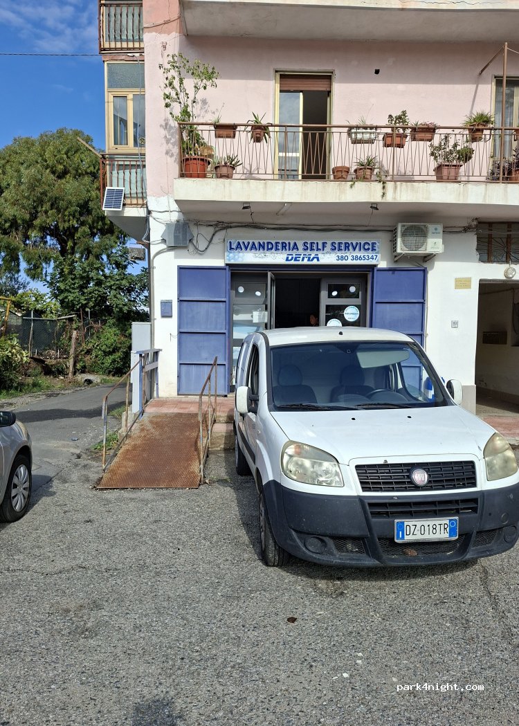 (88048) Crotone - Via Giovanni Paolo II — foto