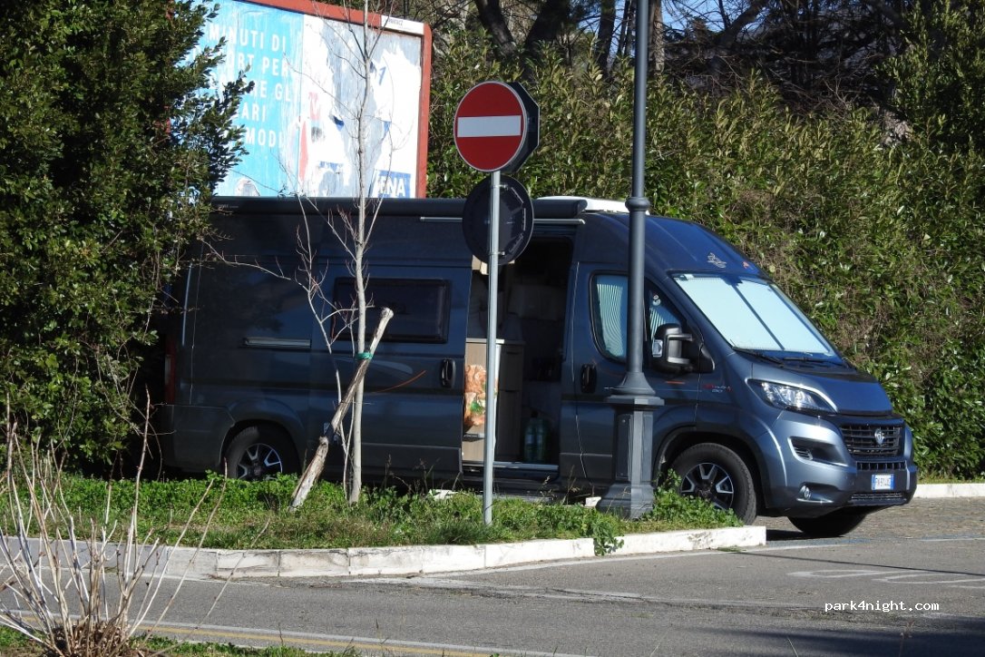 (01023) Bolsena - 26/1 Viale Armando Diaz — foto 2