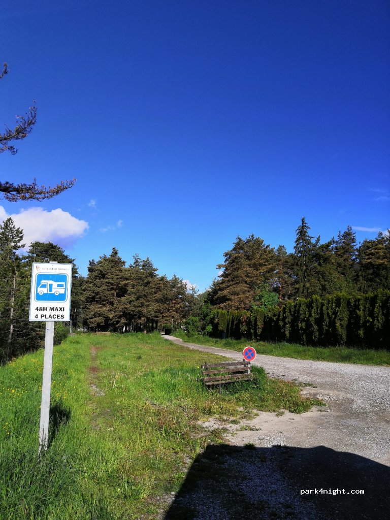 (04400) Barcelonnette - 2 Allée des Pins — foto 2
