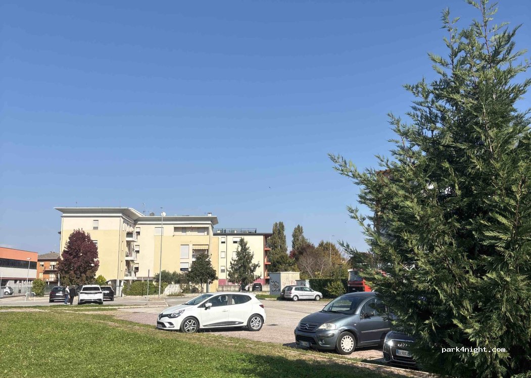 (36057) Vicenza - Via Francesco Baracca — foto 3