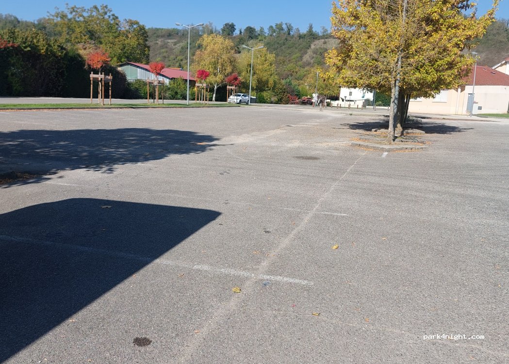 (38270) Saint-Barthélemy - Chemin des Écoles — foto 2