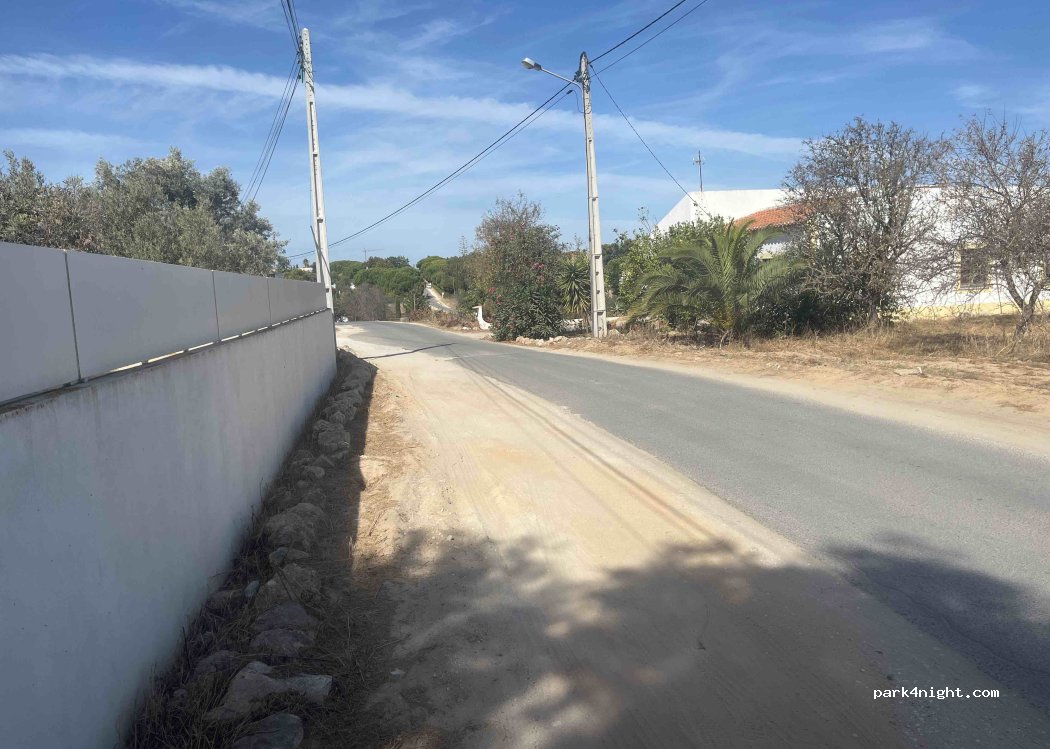(8400-407) Porches - Estrada de Albandeira — foto