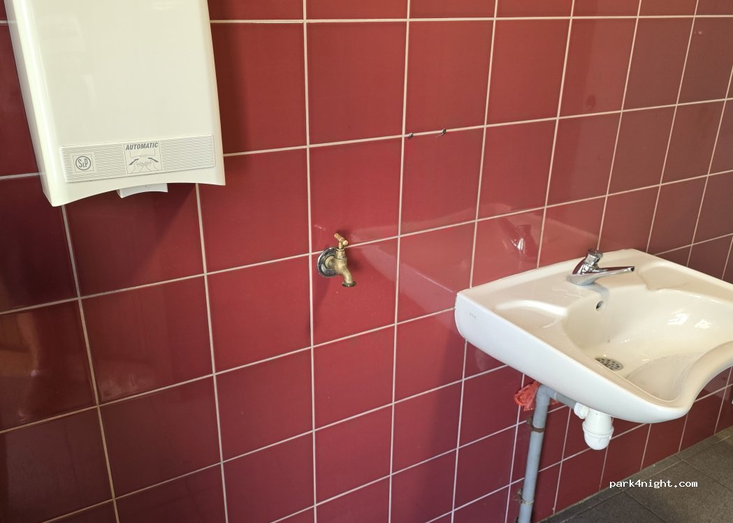(65510) Loudenvielle - Place de Badalans — foto 2