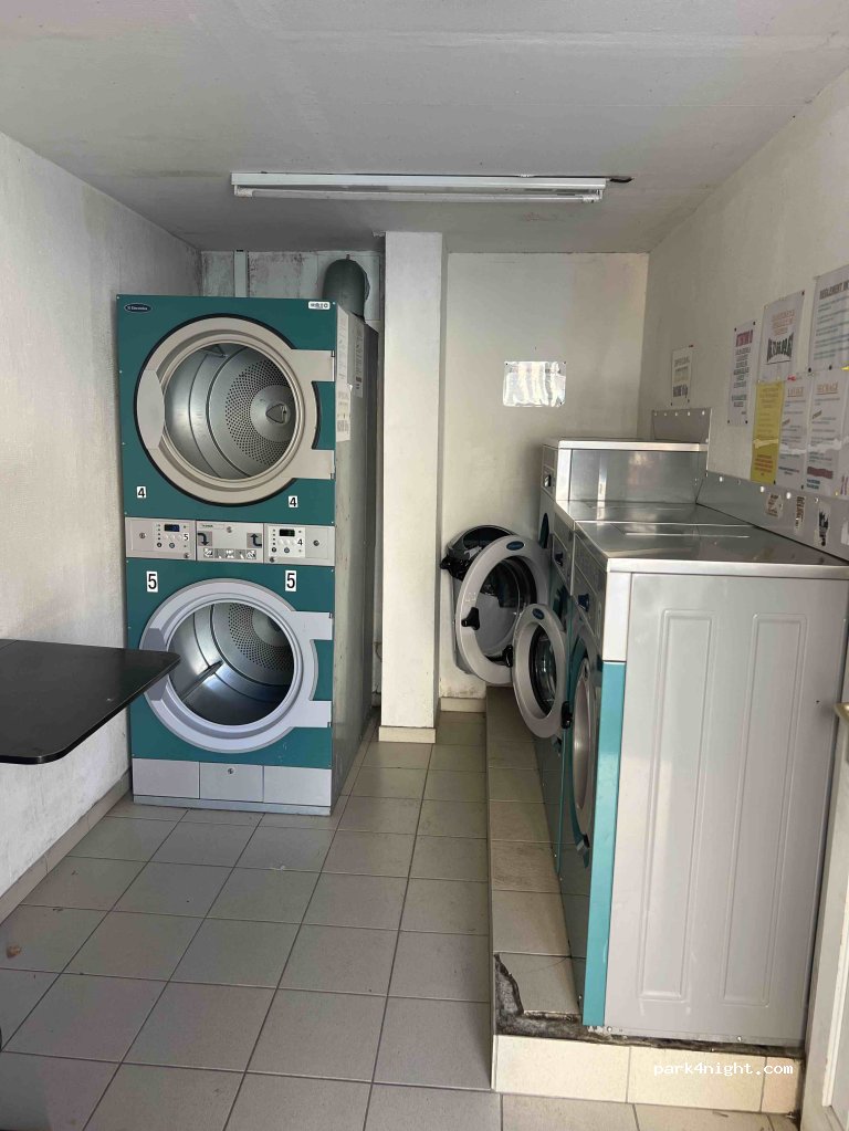 (65510) Loudenvielle - Place de Badalans — foto 3