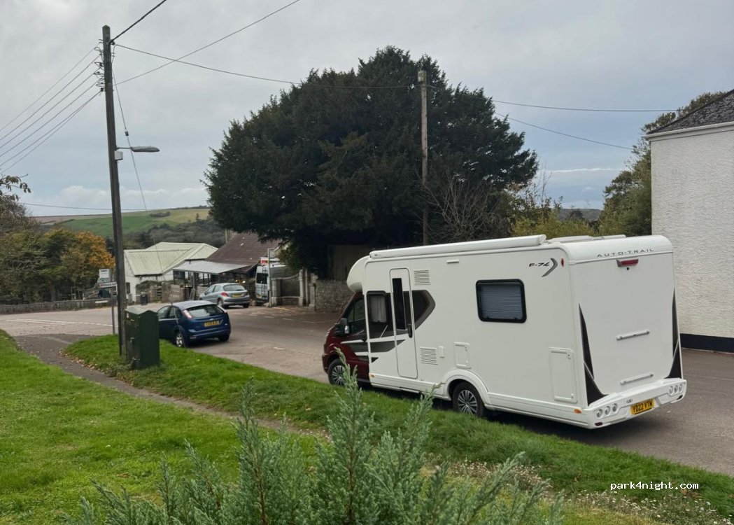 (PL8 1AT) South Hams - Parsonage Road — foto