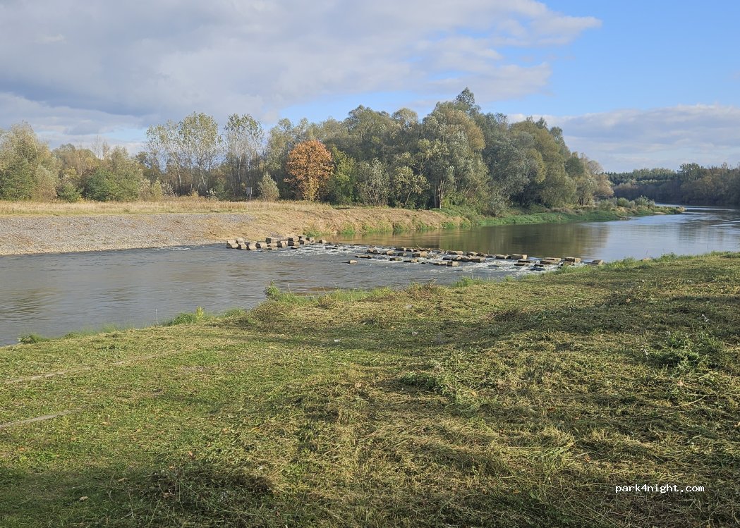 (37-465) Stalowa Wola - Spacerowa — foto 2