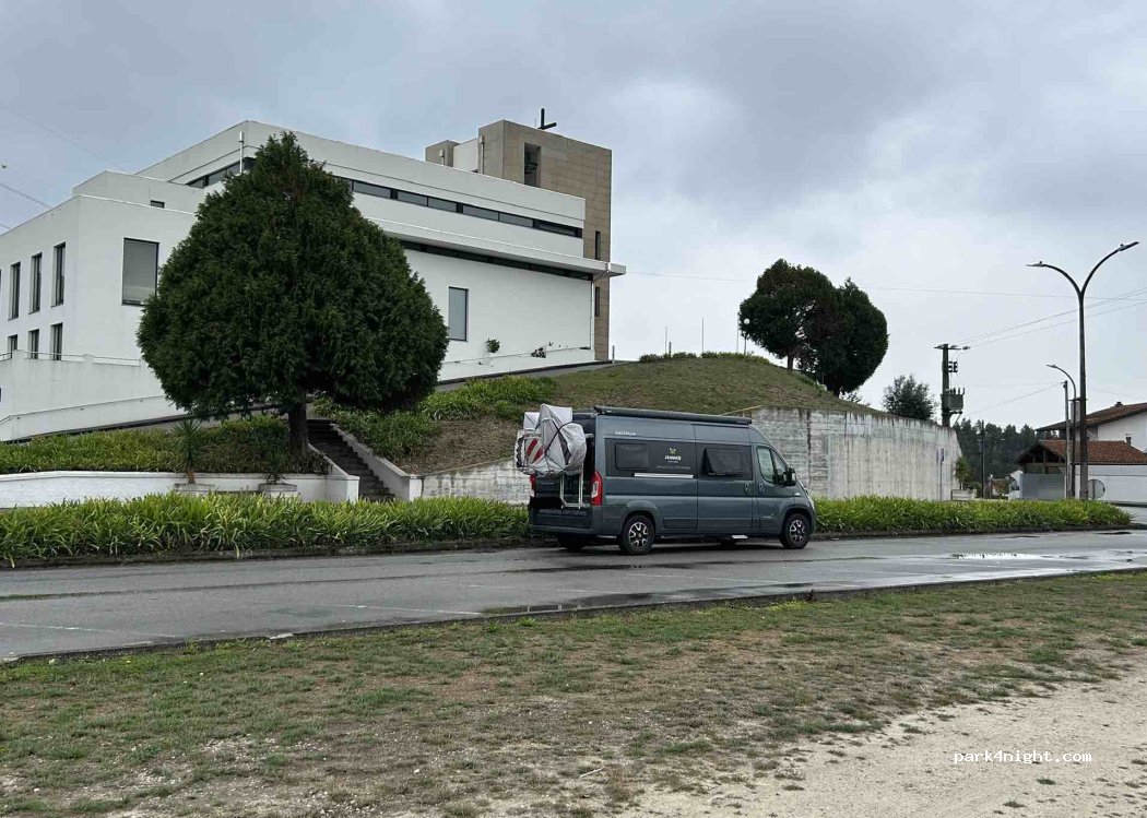 (3720-082) Travanca - R. da Igreja — foto 2