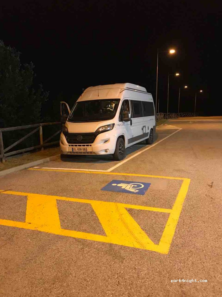 Area Comunale Castiglione Falletto — foto