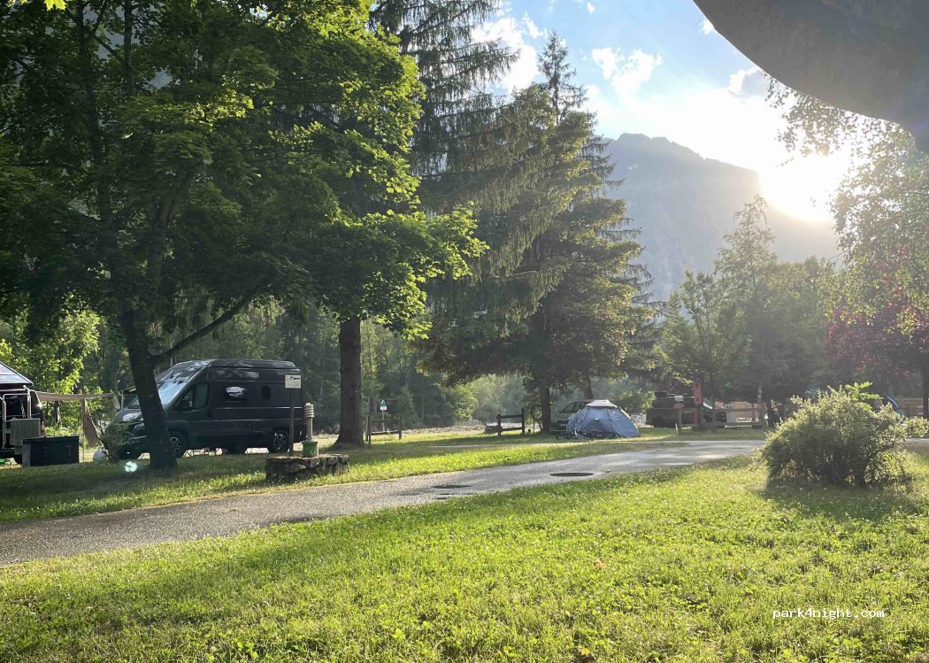 Camping Caravaneige Le Champ du Moulin — foto 5