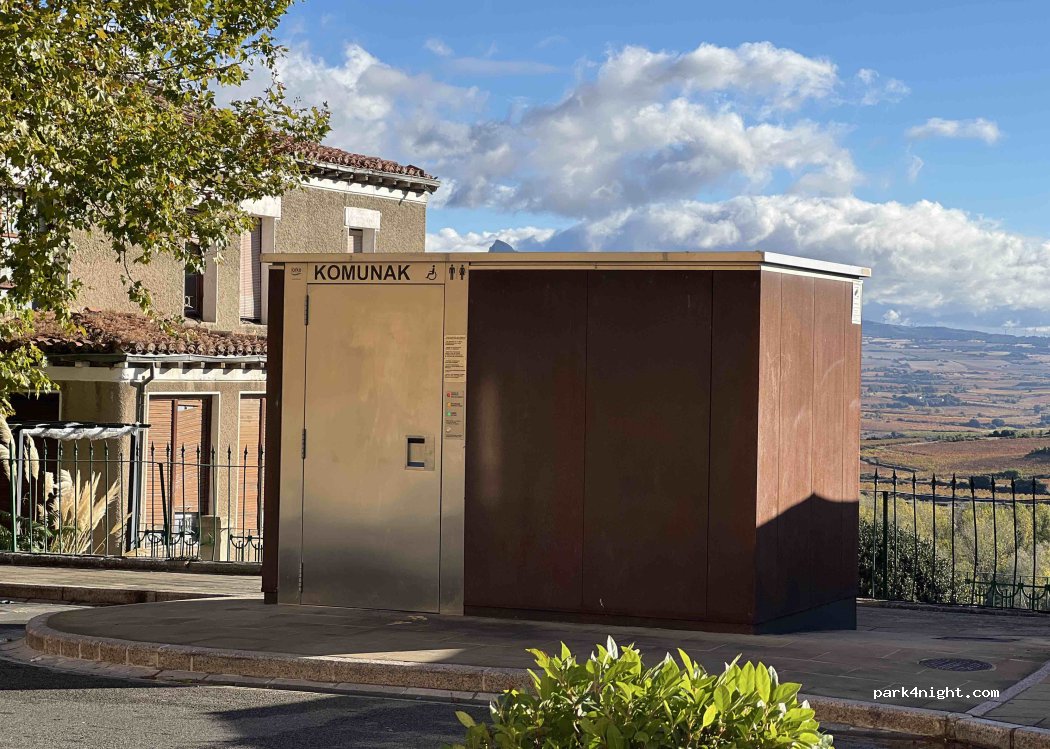 (01300) Laguardia - Antso Abarka ibilbidea/Paseo Sancho Abarca — foto