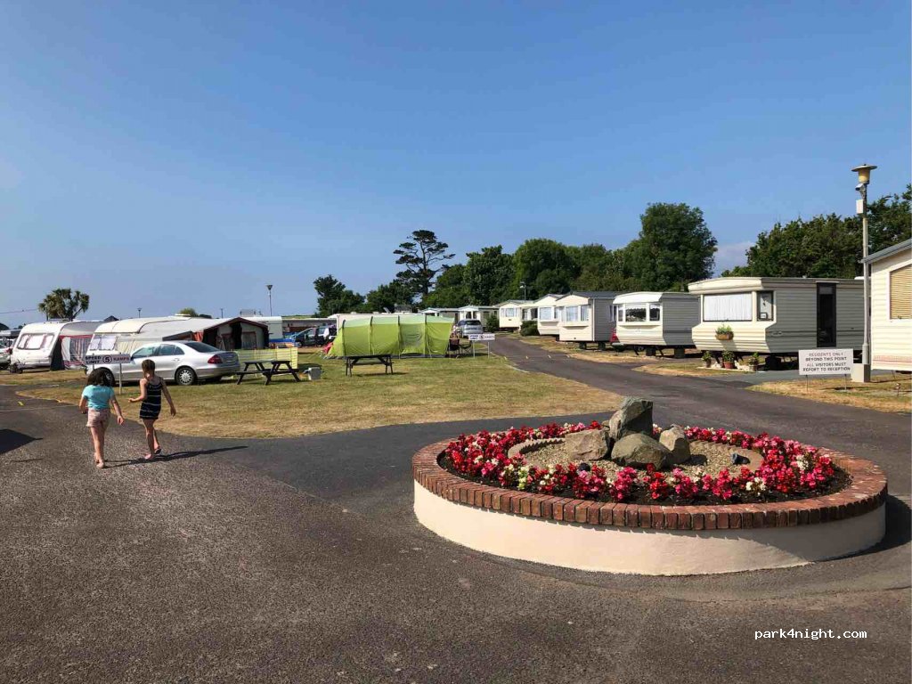 Newtown Cove Caravan & Camping Park — foto