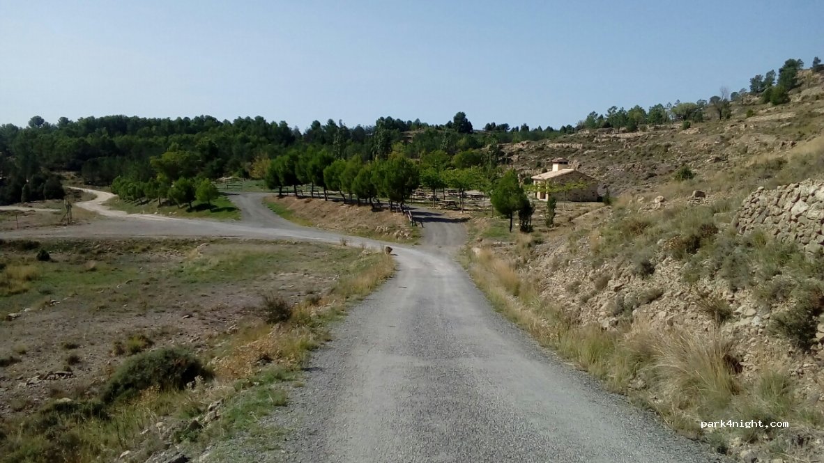 (44415) Rubielos de Mora - Unnamed Road — foto