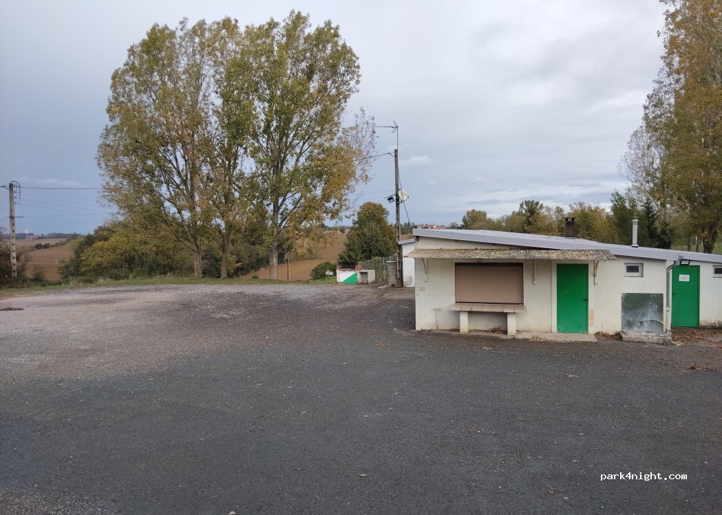 (31450) Labastide-Beauvoir - Chemin des Sports — foto
