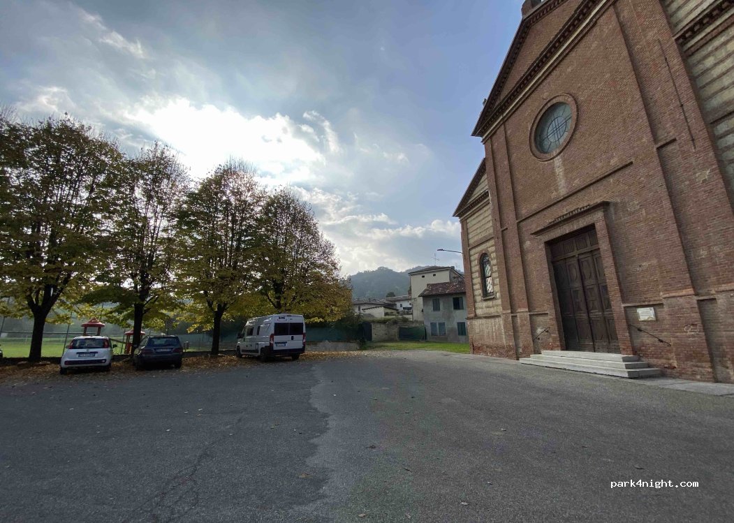 (14035) Ottiglio - Unnamed Road — foto