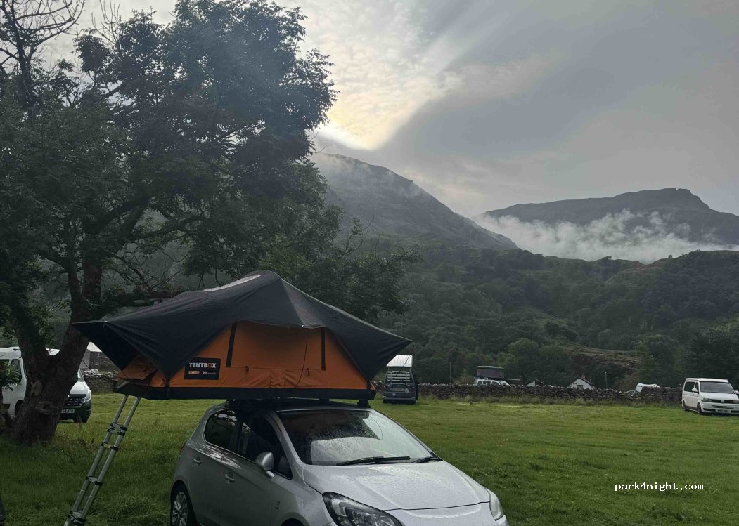 Tŷ Isaf Campsite — foto 5