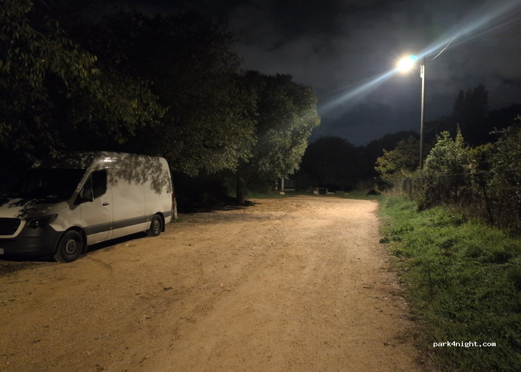 (13170) Les Pennes-Mirabeau - Boulevard de la Capelane — foto 2