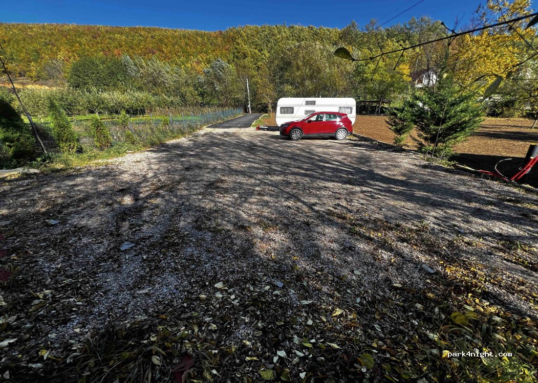 Camping Villa Treehouse Pleshine Ferizaj — foto