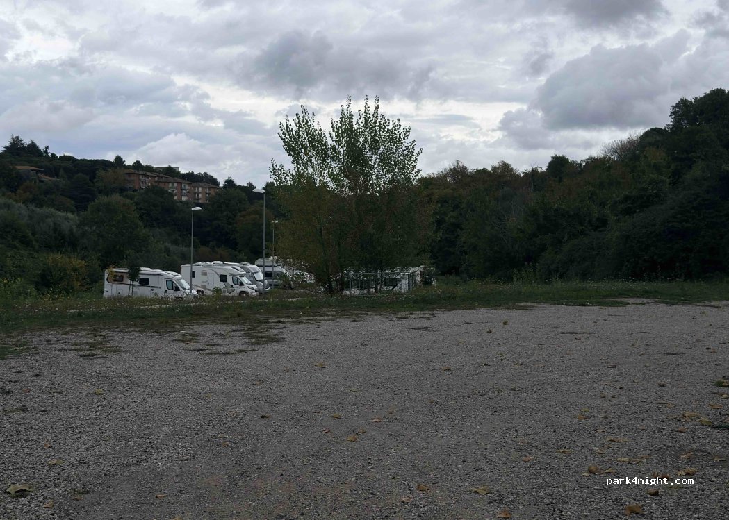 (06062) Città della Pieve - Via delle Mura — foto