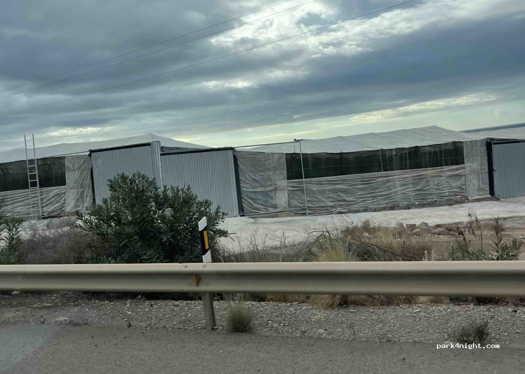 (04011) Adra - Calle Marismas — foto 3