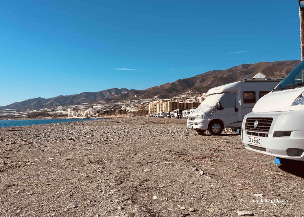 (04011) Adra - Calle Marismas — foto 5