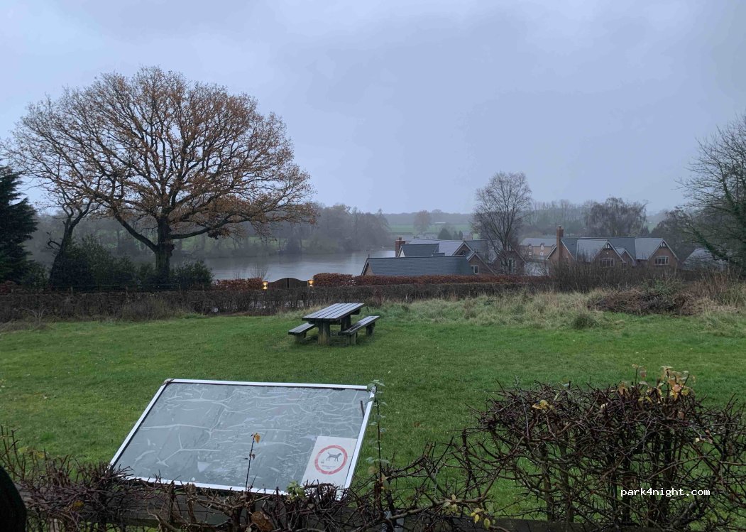 (CW6 9DZ) Eaton - Oulton Mill Lane — foto