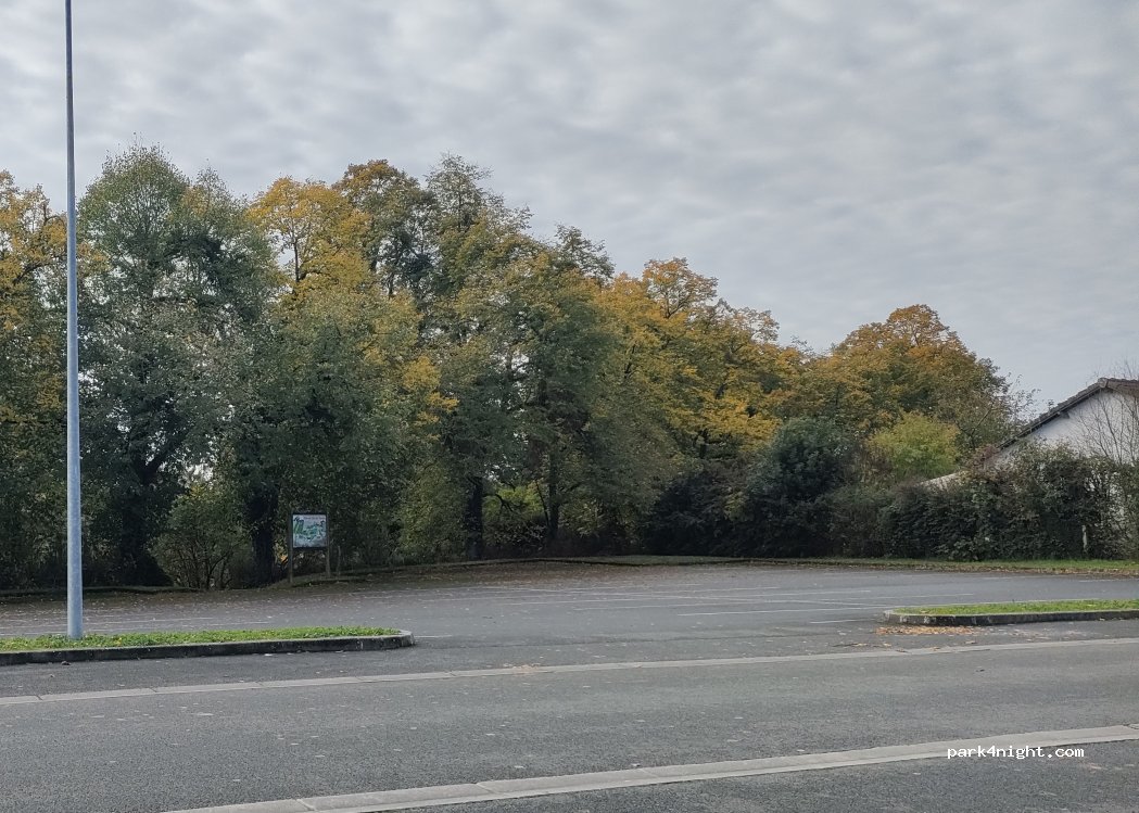 (86340) Roches-Prémarie-Andillé - Allée des Sapins — foto 2