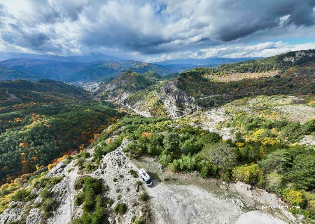(2964) Skrebatno - Unnamed road — foto