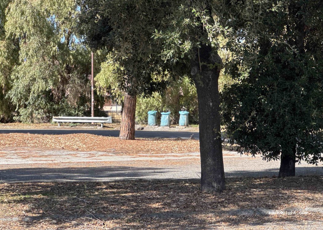 (98054) Furnari - Area di parcheggio Bazia Nord — foto