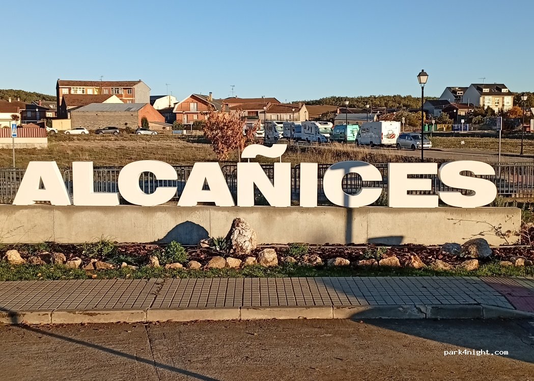 (49500) Alcañices - C. Prado de los Toros — foto 2