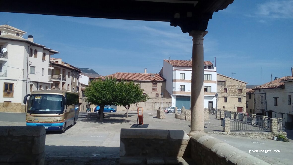 (44140) Cantavieja - 18 Plaza Loreto — foto 2